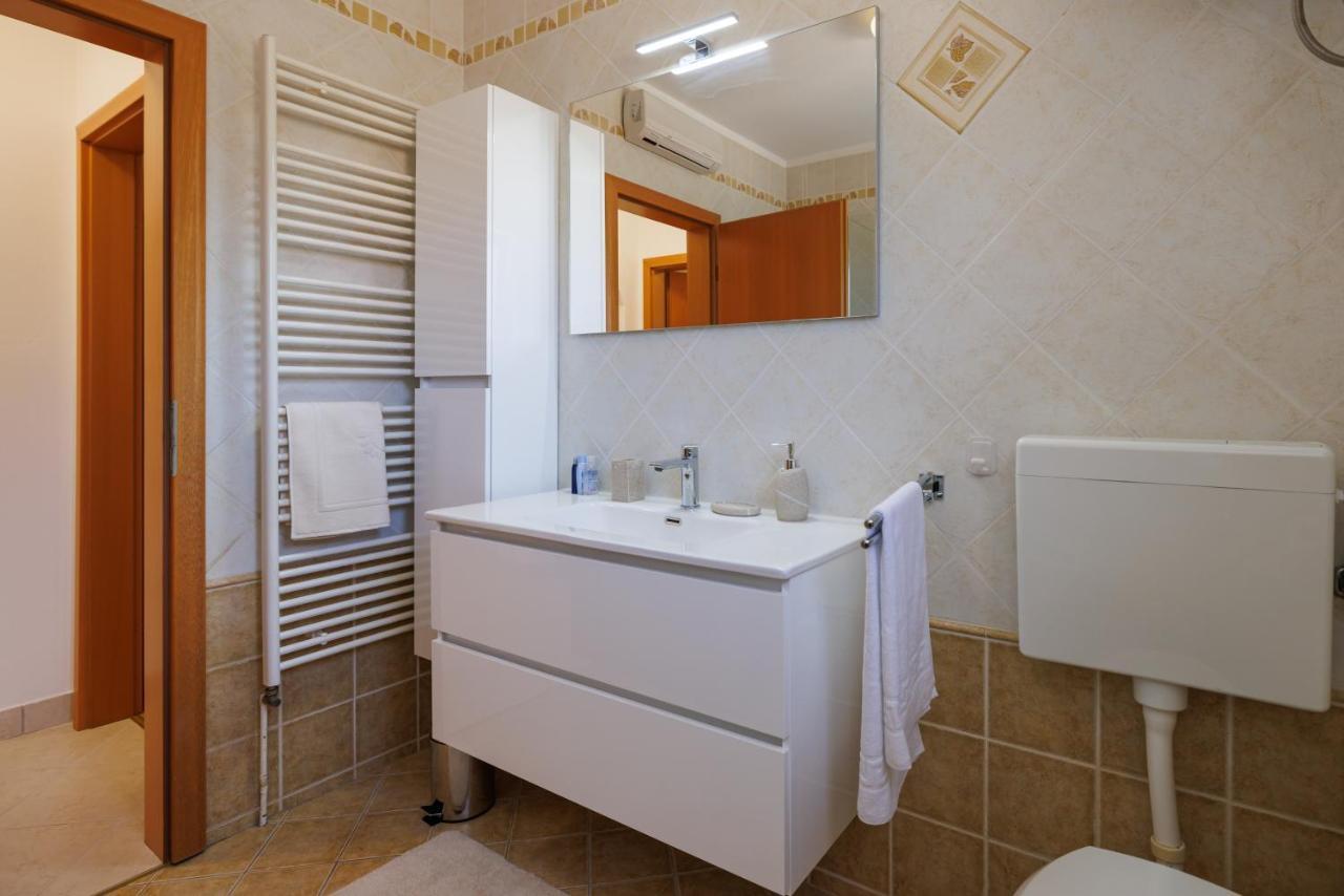 Kornić Apartman La Vista E' Bella מראה חיצוני תמונה
